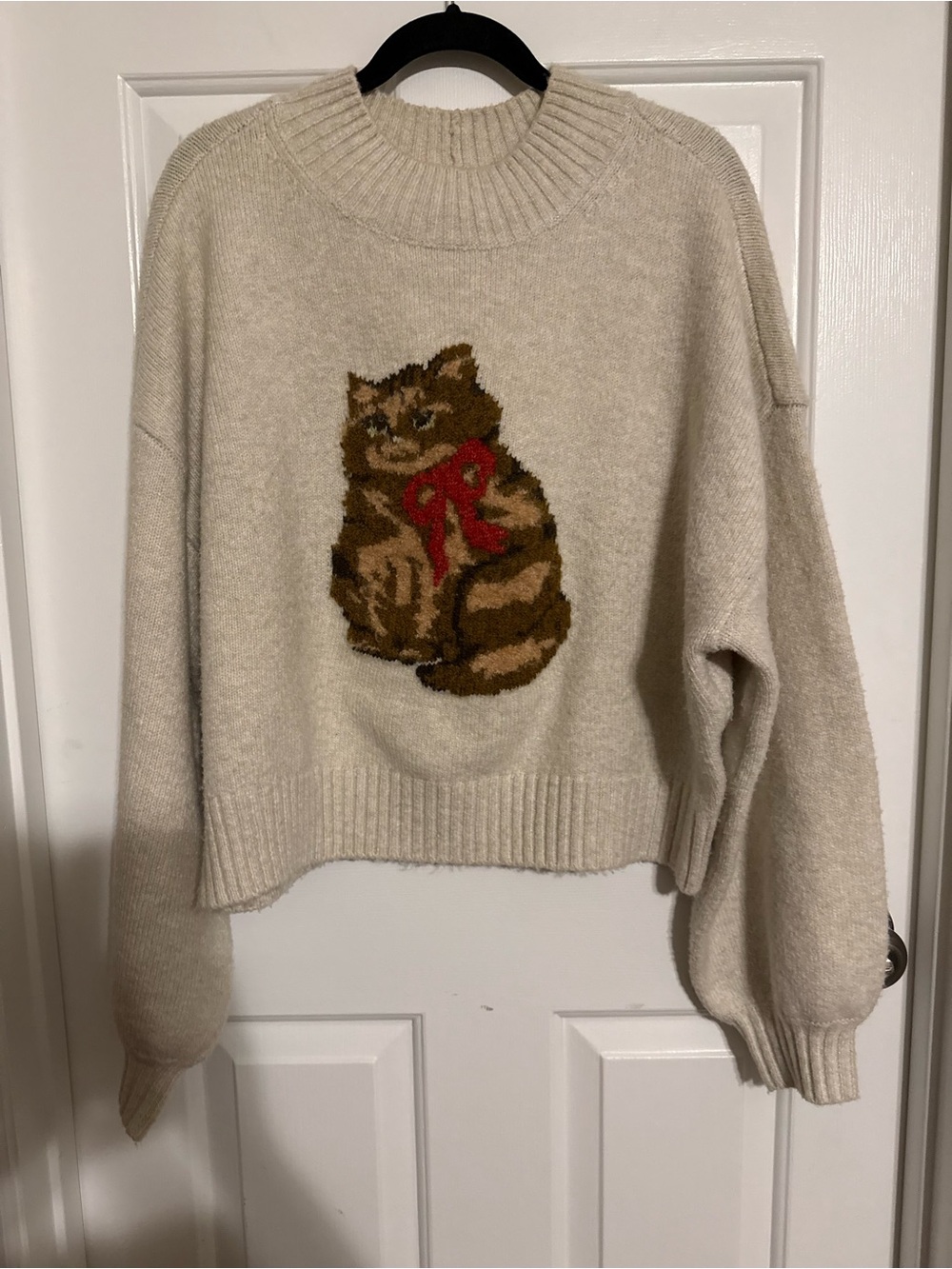 American Eagle AE Snow Stopper Tabby Cat Sweater Fuzzy Bow Cream XL